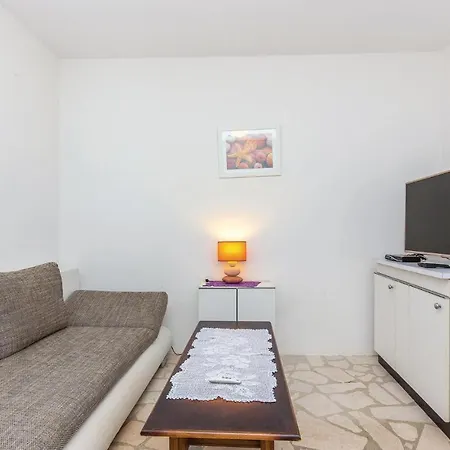 別荘 Four Bedroom Holiday In