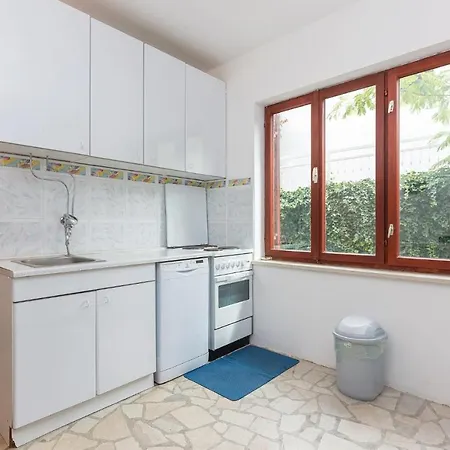 Holiday home Four Bedroom Holiday In *